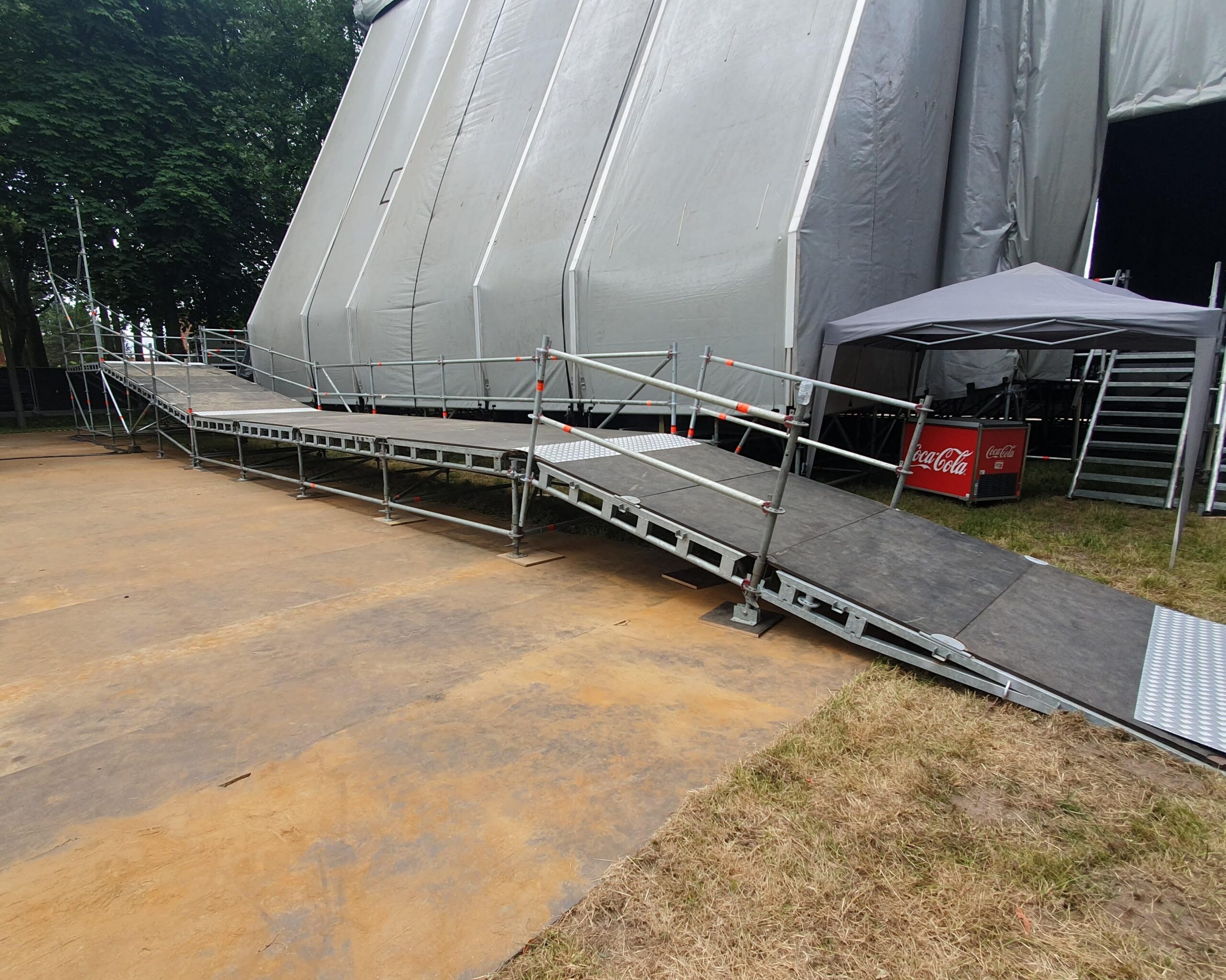 Loading dock