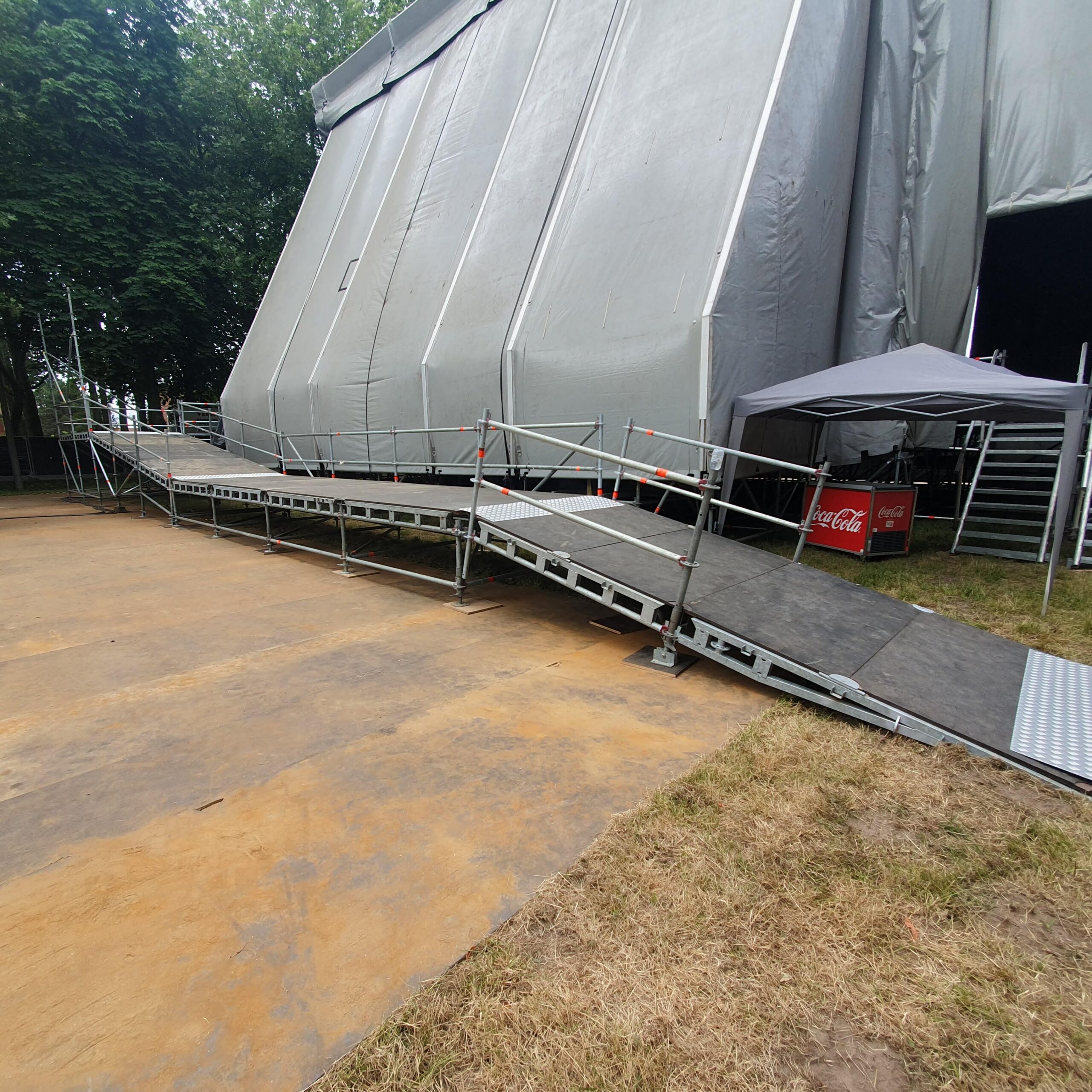Loading dock